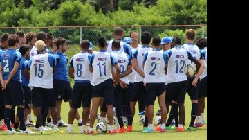 Imagem Gilson Kleina perde quatro jogadores para partida com o Cruzeiro