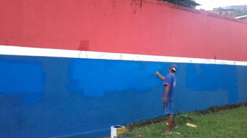 Imagem &quot;Vergonha&quot;: após maus resultados, tricolores picham muros do Fazendão