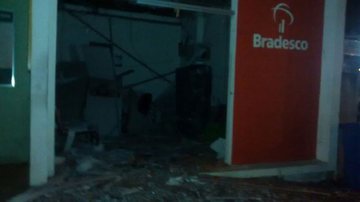 Imagem Governador Mangabeira: criminosos explodem caixa eletrônico nesta madrugada