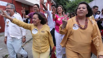 Imagem Lídice ‘isola’ Eliana Calmon e realiza ato em apoio a Dilma