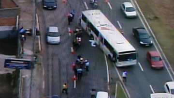 Imagem Pedestre morre atropelado por ônibus na Bonocô