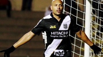 Imagem Vitória desiste de meia atacante e Bahia pode avançar para contratação