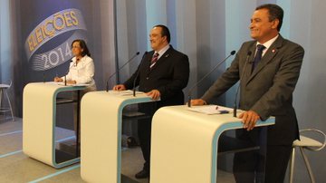 Imagem Debate TV Bahia: Rui e Lídice trocam farpas sobre pasta do Turismo