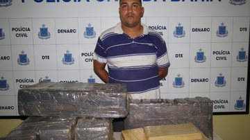 Imagem Traficante é preso com 100 kg de maconha em Feira
