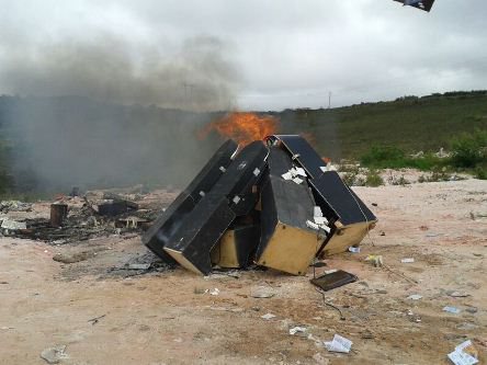 Imagem Dez máquinas caça-níqueis são destruídas em Ibicoara
