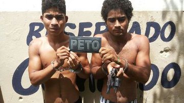 Imagem PM prende irmãos suspeitos de homicídio em Simões Filho 