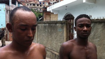 Imagem Dois são presos em operação no bairro de Engomadeira