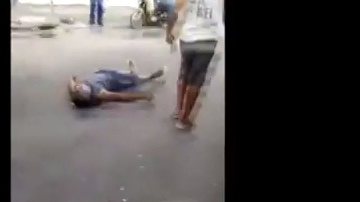 Imagem Vídeo: em dia de greve da PM, homem acusado de assalto é morto no Cabula