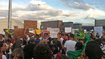 Imagem Brasília: marcha do Vinagre fecha a Esplanada dos Ministérios