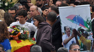 Imagem   Bocão News em Recife: Lula chora e ampara filhos de Eduardo Campos