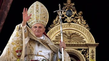 Imagem Bento XVI promete obediência incondicional ao próximo papa