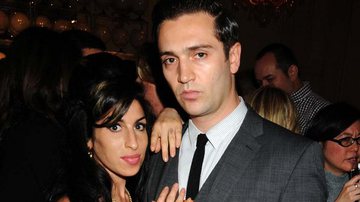 Imagem Ex-namorado de Amy Winehouse é acusado de estupro