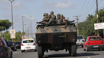 Imagem Militares do Rio de Janeiro e veículos blindados já estão em Salvador