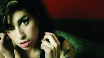 Imagem Após um ano sem Amy Winehouse, biografia traduzida chega ao Brasil