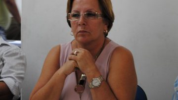 Imagem Prefeita de Encruzilhada Ivani Andrade renuncia candidatura 