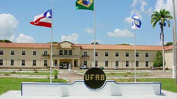 Imagem Professores da UFRB entram em greve a partir de segunda