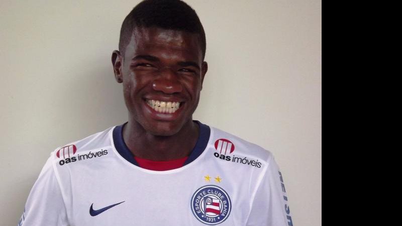 Imagem Feijão renova contrato com o Bahia por mais dois anos